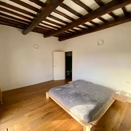 Campo De Fiori Artist - Attico Guest house *